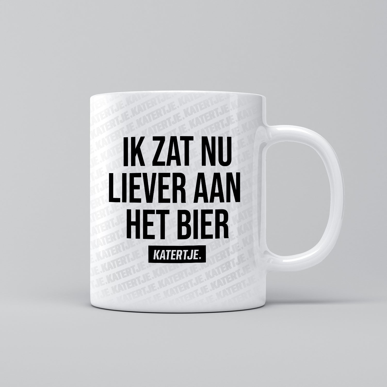 Ik zat nu liever aan het bier | Mok